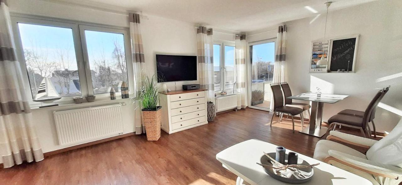 Ferienwohnung Wellenreiter Sassnitz Esterno foto