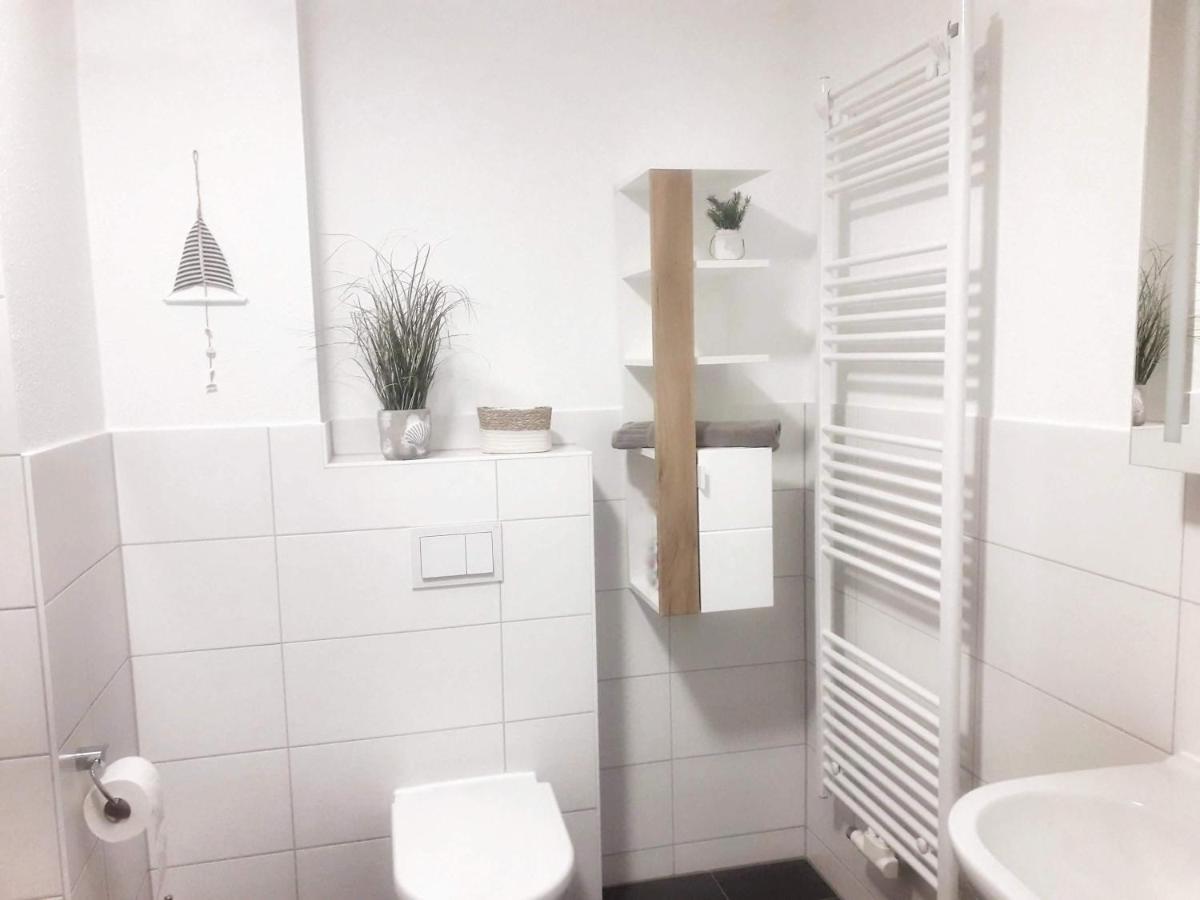 Ferienwohnung Wellenreiter Sassnitz Esterno foto
