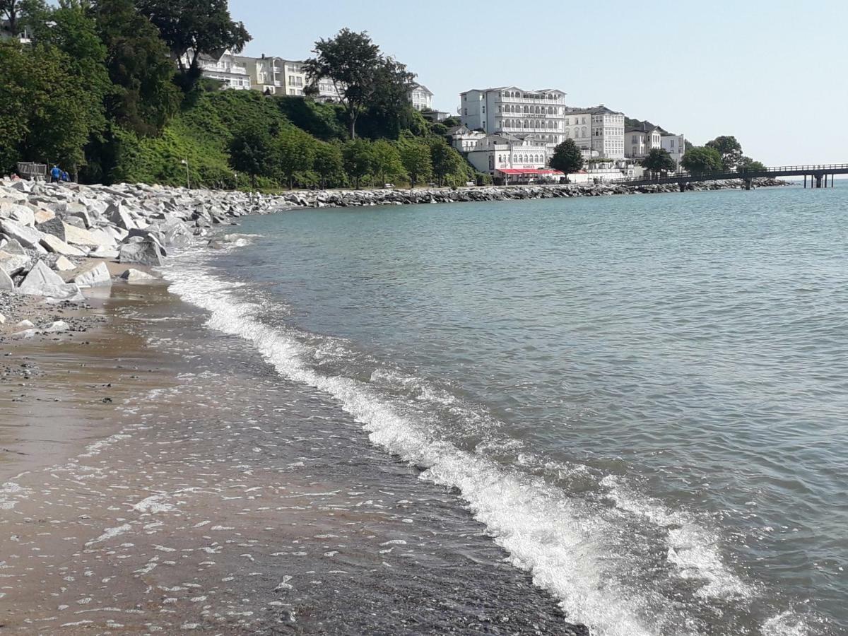 Ferienwohnung Wellenreiter Sassnitz Esterno foto